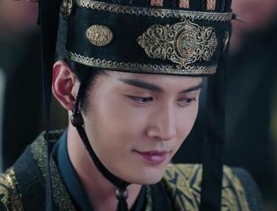 他是一个经历了三个不同朝代外戚的家族之一 他本来是美男子却因女儿出了名