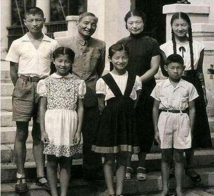 陈云在新婚之夜做了什么事情 竟然引起了不小的轰动