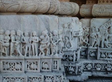 耆那教与佛教有什么不同