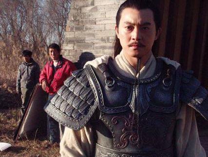 小霸王孙策为何会传位给孙权 而不是自己的子侄呢