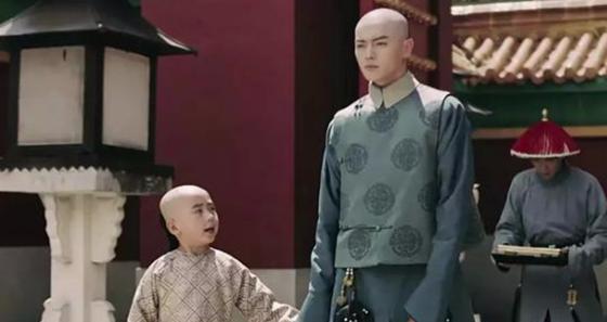 历史上傅恒的次子娶了和嘉公主，一生受乾隆重视