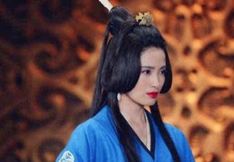 千金小姐嫁给家中奴仆，一年后成为皇后