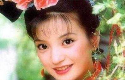 清朝时期的格格和公主有什么区别 谁的权力更大一些呢