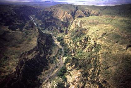 东非大裂谷这道美丽的“疤痕”从没有让到过这里的人失望 总是给人惊喜和感动