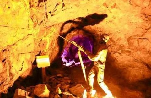 1972年丽水炸出一大洞，意外发现大量金子