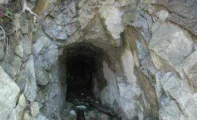 1972年丽水炸出一大洞，意外发现大量金子