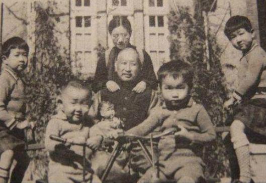 她不在身边，傅雷就没法工作