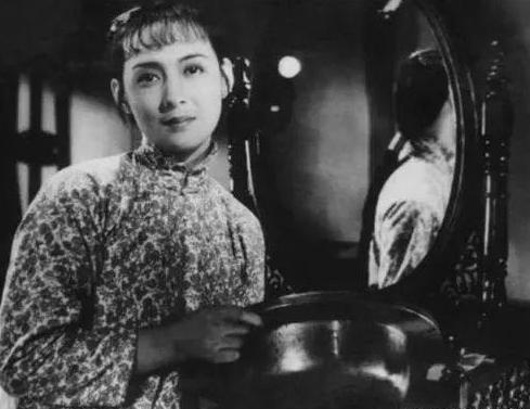 一代传奇女神王丹凤芳华离世 但她史诗般的演员生涯却不曾落幕