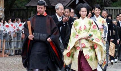 谁说近亲就不能结婚呢 看看日本天皇就知道了