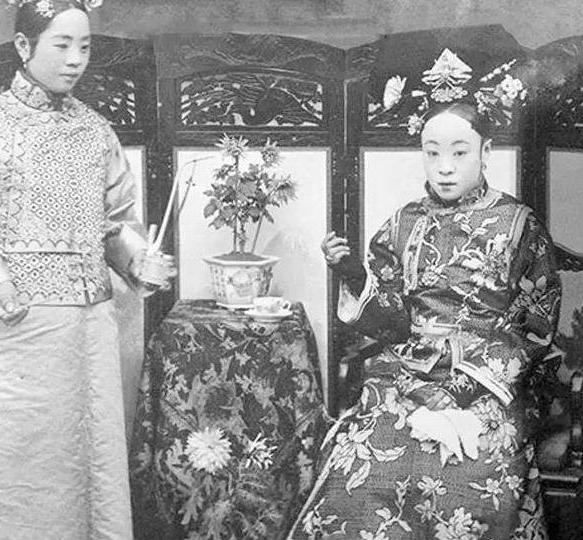 清朝军机大臣荣禄之女 溥仪的生母苏完瓜尔佳&middot;幼兰简介