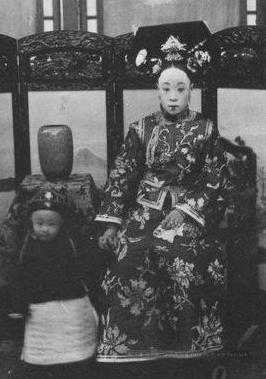 清朝军机大臣荣禄之女 溥仪的生母苏完瓜尔佳&middot;幼兰简介