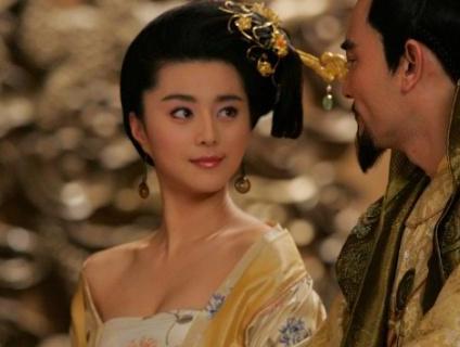 唐朝女子为何喜欢穿袒胸装 除了爱美还有什么原因