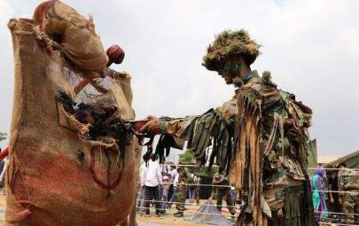 爪哇人民起义：是1825&mdash;1830年爪哇人民反对荷兰殖民统治的大规模起义