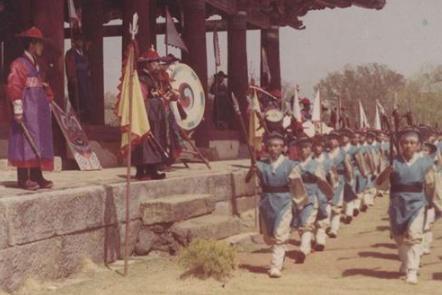 日本文化与中国文化相似,为何日本有史以来却没有太监