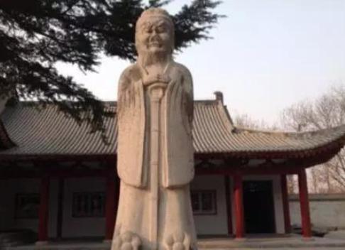 李勣躲过了武则天的报复，位极人臣最后寿终正寝