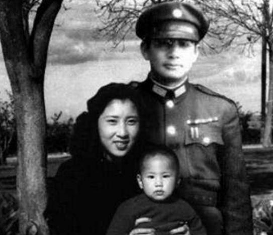 他被称为瘸腿将军，张灵甫的腿到底经历了什么