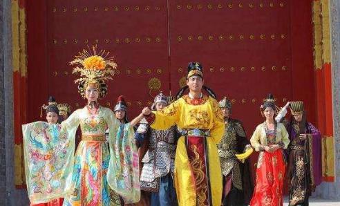 比皇帝大19岁,却让皇帝对她一生宠爱不减!