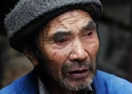 当过逃兵的他，为何91岁拿出一张“破纸”，让人肃然起敬