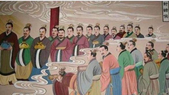 汉唐加一起不到七百年，周朝却能存在八百年