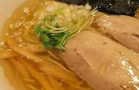 细数一下日本拉面的前世今生,第一个吃日式拉面的人是谁