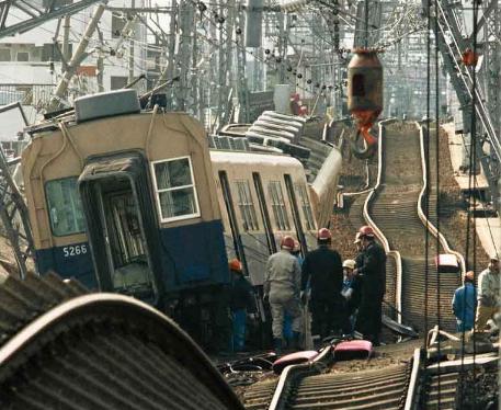 阪神大地震抢救的过程是什么样的 纪念馆对外开放的时间是什么时候