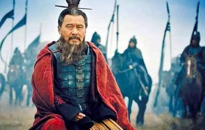 真正害死吕布的人不是刘备而是另有其人 这个人到底是是谁