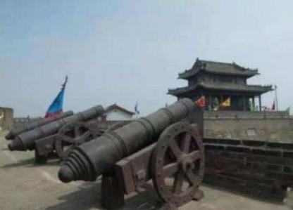 明朝火器已经那么的厉害了 为何清朝反而使用刀剑呢