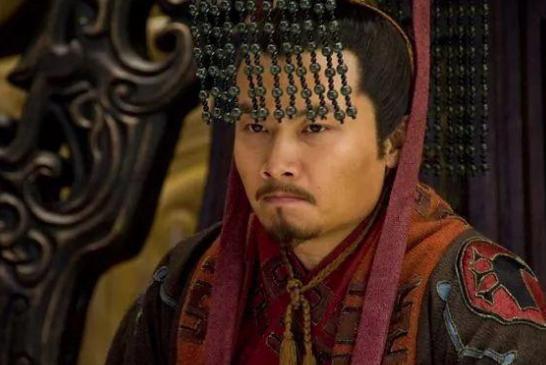 曹操挟天子令诸侯,为何反被汉献帝利用