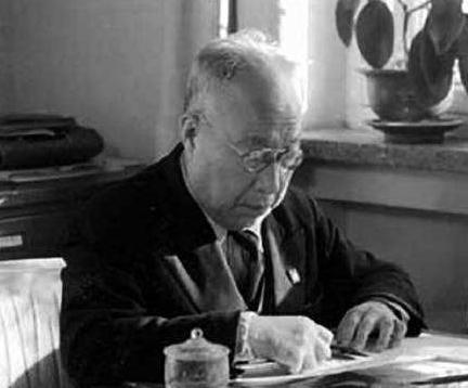 杨钟健:中国恐龙研究界的泰斗