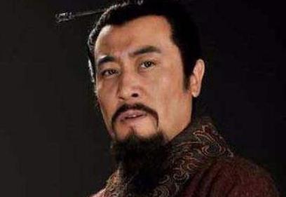 刘备早年为前主立下了许多的功劳 唯独没有帮助此人