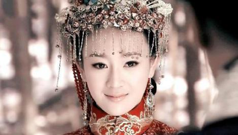 成贵妃：刚入宫就连升三级，之后又连降三级