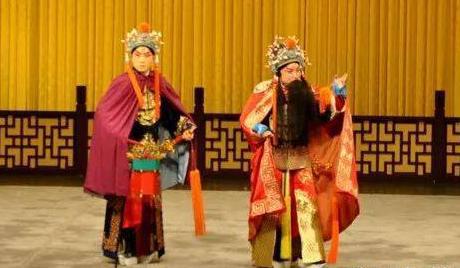 周奎作为国丈本应该誓死报效国家 结果却做了两件不齿的事情