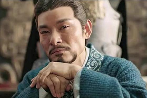 曹爽独霸朝纲，司马懿正在韬光养晦