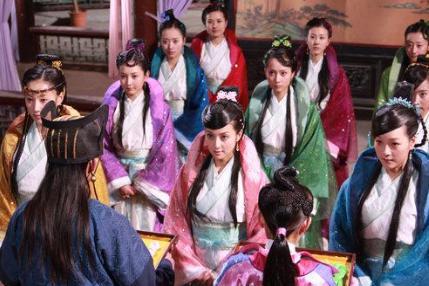 清朝妃子的日常生活是什么样 除了特殊情况每日都得向皇后请安