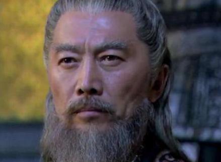 留赞和关羽都是用刮骨疗伤 谁才是一个狠人呢