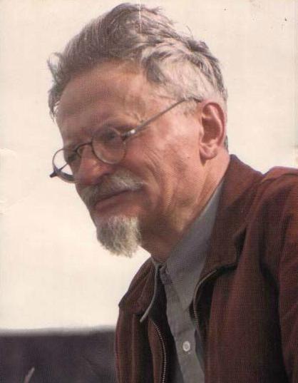 记载列宁对托洛茨基的评价是什么样的 流亡期间写出的著作分别有哪些