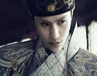 他只是明朝时期的一个小小的官员 却敢写奏折骂皇帝