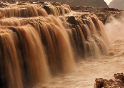 镇河铁牛几乎都是生铁铸造 为何千年之久不生锈也不损坏呢