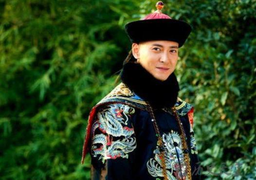 多尔衮在专擅朝政时,鳌拜是个什么级别的官职