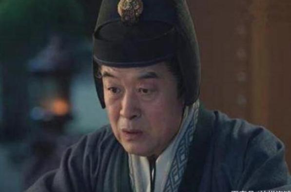 东汉末年军阀韩遂，马超都不得不巴结讨好他