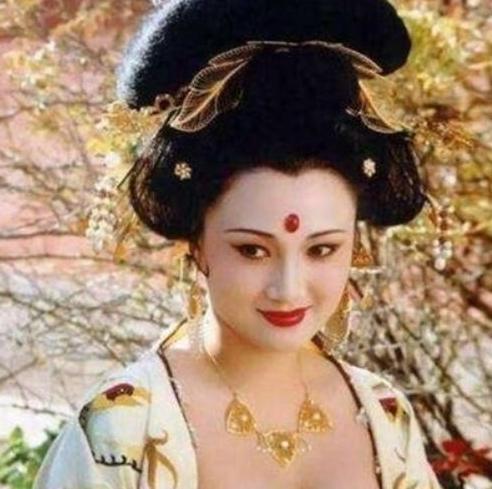 唐朝以胖为美,那胖到什么程度才是美人?看杨贵妃的体重就明白了。