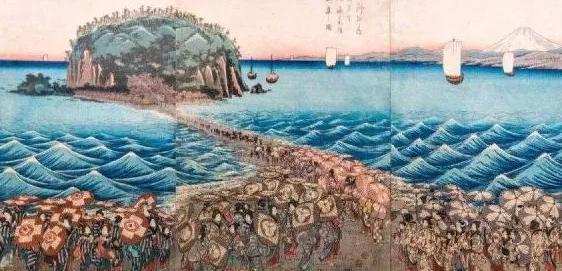 日本鬼子进村杀人放火却因看见一个徐福的墓，立马的磕头撤走