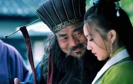 中国历史上第一个被点天灯的人,连烧了三天,死前发生一件异事