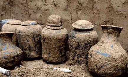 古墓中出土“仙丹”,化验结果让人吃惊