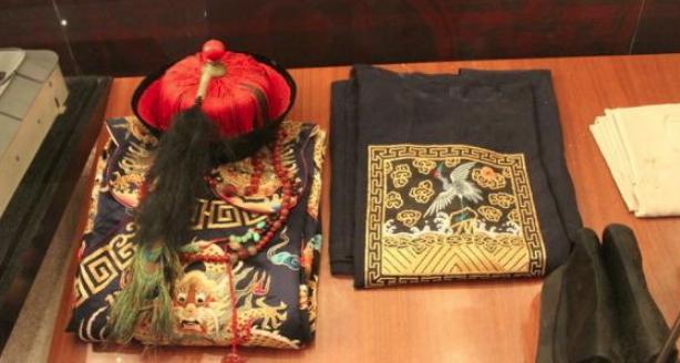 清朝的官服长什么样