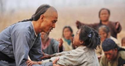 于成龙这个人真实存在吗 还是说他只是一个电视人物