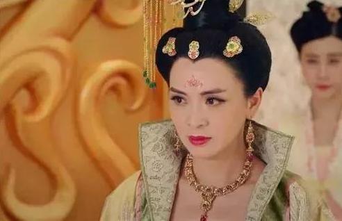 唐朝除了武则天,还有三位女人想当皇帝,却都被一人给收拾了?