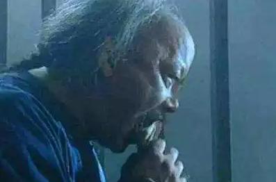 和珅临死前对隔壁囚犯说:你若是不死,出去后帮我办一件事