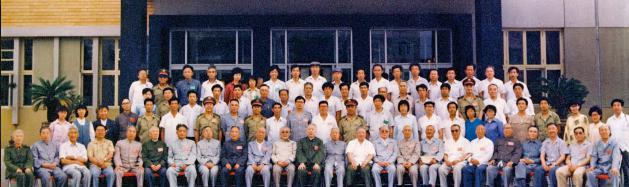 伍修权做出的贡献有哪些 早年的他都经历了哪些事情