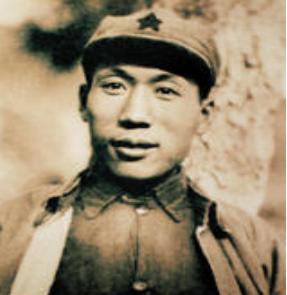 伍修权做出的贡献有哪些 早年的他都经历了哪些事情